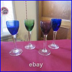 4 verres à liqueur en cristal de baccarat de couleurs H 13 cm signé