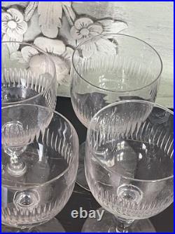 4 verres à vin rouge modèle Renaissance en cristal de Baccarat