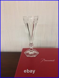 51 flûtes à champagne Harcourt en cristal de Baccarat (prix à la pièce)