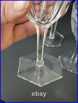 5 Verres À Vin En Cristal Baccarat Modèle Compiegne