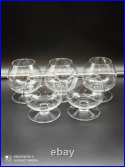 5 Verres à cognac en Cristal de BACCARAT modèle CHEVERNY, signé, H 10 cm