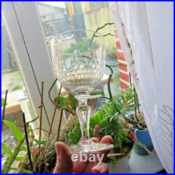 5 verres a vin ou eau en cristal de baccarat modèle écaille H 15 non signé