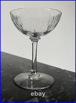 6 Belles Coupes À Champagne En Cristal De Baccarat Modèle Molière 6 Belles Coupes À Champagne En Cristal De Baccarat Modèle Molière
