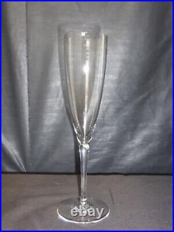 6 Flûtes à Champagne en cristal de Baccarat signé modèle Dom Pérignon