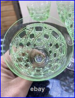 6 Verres A Vin Rouge En Cristal Vert Baccarat Modèle Diamants Pierreries