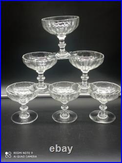 6 coupes à Champagne en Cristal de BACCARAT côtes plates, signées