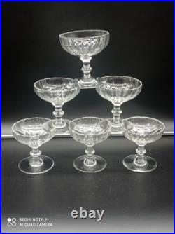 6 coupes à Champagne en Cristal de BACCARAT côtes plates, signées