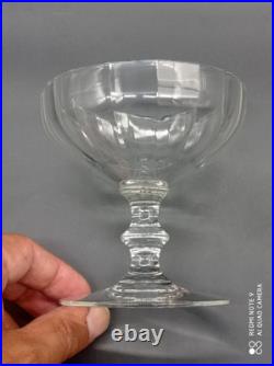 6 coupes à Champagne en Cristal de BACCARAT côtes plates, signées