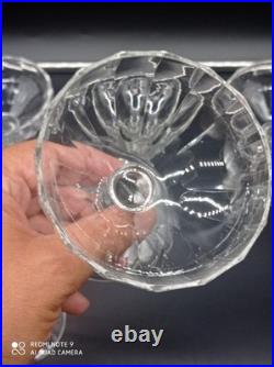 6 coupes à Champagne en Cristal de BACCARAT côtes plates, signées