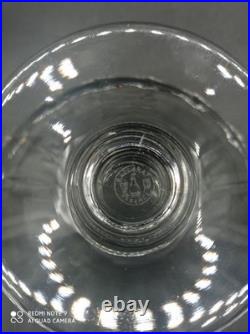 6 coupes à Champagne en Cristal de BACCARAT côtes plates, signées