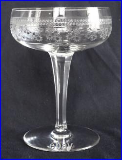 6 coupes à champagne cristal de Baccarat modèle Pompadour
