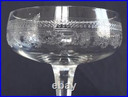 6 coupes à champagne cristal de Baccarat modèle Pompadour