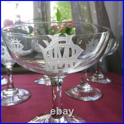 6 coupes a champagne en cristal de baccarat monogramme
