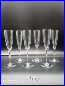 6 flutes à Champagne en Cristal de BACCARAT modèle Dom Pérignon, signé, H 23,5cm