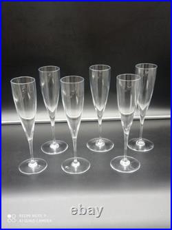 6 flutes à Champagne en Cristal de BACCARAT modèle Dom Pérignon, signé, H 23,5cm