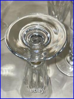 6 flutes à Champagne en cristal de BACCARAT SAINT LOUIS modèle Caton 6 flutes à Champagne en cristal de BACCARAT SAINT LOUIS modèle Caton