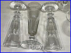 6 flutes à Champagne en cristal de BACCARAT SAINT LOUIS modèle Caton 6 flutes à Champagne en cristal de BACCARAT SAINT LOUIS modèle Caton