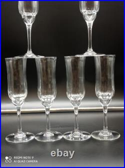 6 flutes à champagne en cristal de BACCARAT modèle CAPRI, signé, H 18,7 cm