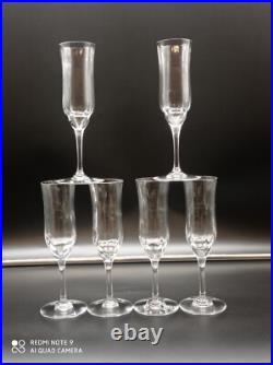 6 flutes à champagne en cristal de BACCARAT modèle CAPRI, signé, H 18,7 cm