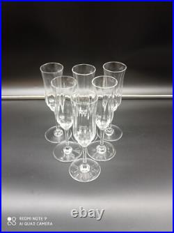 6 flutes à champagne en cristal de BACCARAT modèle CAPRI, signé, H 18,7 cm