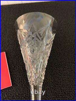 6 flûtes à champagne taillés et palmette cristal de Baccarat (prix à la pièce)