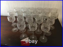6 verres Roemer en cristal de Baccarat hauteur 19.3 cm (prix du lot)