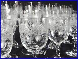 6 verres à eau cristal de Baccarat modèle Medicis 15,6cm 6 verres à eau cristal de Baccarat modèle Medicis 15,6cm