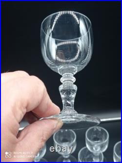 6 verres à vin blanc en Cristal de BACCARAT modèle Géranium, signés, H11,5 cm