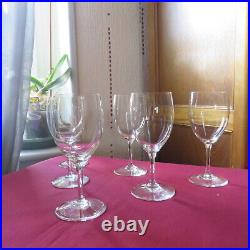 6 verres à vin blanc en cristal de baccarat modèle haut brion signé