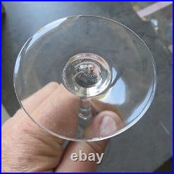6 verres a vin blanc en cristal de baccarat modèle saint Remy signé H 17,4 cm