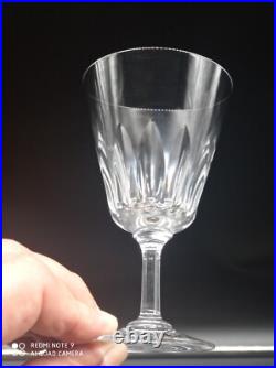 6 verres à vin en cristal de BACCARAT modèle Côte d'Azur, H 13 cm, signé