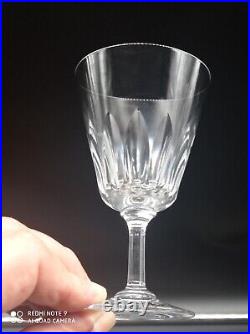 6 verres à vin en cristal de BACCARAT modèle Côte d'Azur, H 14 cm, signé