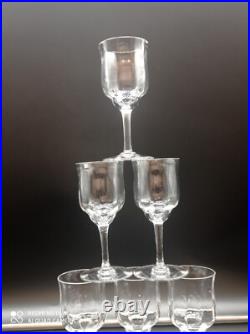 6 verres à vin rouge en cristal de BACCARAT modèle CAPRI, signé, H 15 cm