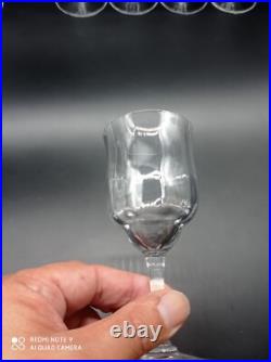 6 verres à vin rouge en cristal de BACCARAT modèle CAPRI, signé, H 15 cm