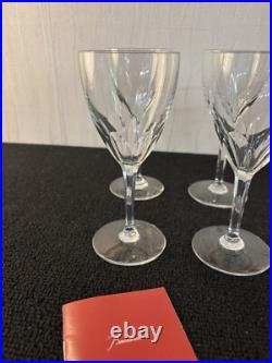 6 verres à vin rouge modèle Genova en cristal de Baccarat (prix à la pièce) 6 verres à vin rouge modèle Genova en cristal de Baccarat (prix à la pièce)