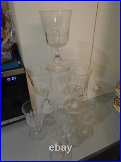 7 GRANDS VERRES A VIN EN CRISTAL DE BACCARAT. MODELE CLERMONT 19em H15cm