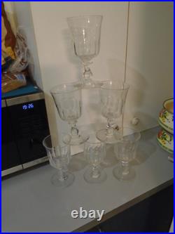 7 GRANDS VERRES A VIN EN CRISTAL DE BACCARAT. MODELE CLERMONT 19em H15cm