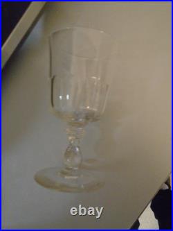 7 GRANDS VERRES A VIN EN CRISTAL DE BACCARAT. MODELE CLERMONT 19em H15cm