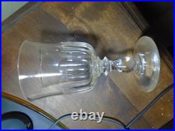 7 GRANDS VERRES A VIN EN CRISTAL DE BACCARAT. MODELE CLERMONT 19em H15cm