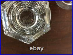 7 moutardiers et sa cuillère en cristal de Baccarat (prix à la pièce)