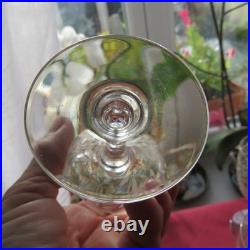 7 verres à vin ou a porto en cristal gravé de Baccarat modèle riviera 11,5 cm