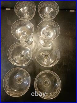 8 Coupes à Champagne en Cristal Gravé Baccarat, XIXeme, Anciennes