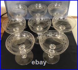 8 Coupes à champagne cristal de Baccarat gravure 3458