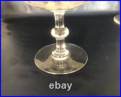 8 Coupes à champagne cristal de Baccarat gravure 3458