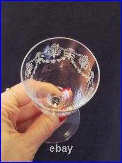 8 Verres A Vin En Cristal Baccarat Modèle Beauharnais Hauteur 13,6 Cm