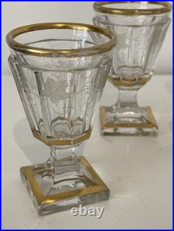 8 Verres pour cave à liqueurs Baccarat gravés à la roue décor vigne