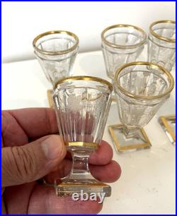 8 Verres pour cave à liqueurs Baccarat gravés à la roue décor vigne