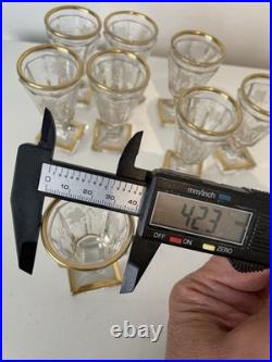 8 Verres pour cave à liqueurs Baccarat gravés à la roue décor vigne