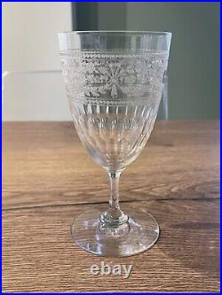 8 anciens verres à eau en cristal gravé taillé Saint Louis ou Baccarat