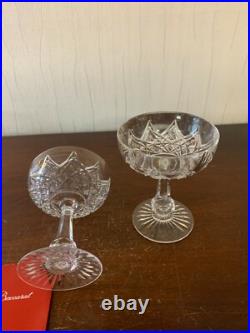 8 coupes à champagne modèle Colbert cristal de Baccarat (prix à la pièce) 8 coupes à champagne modèle Colbert cristal de Baccarat (prix à la pièce)